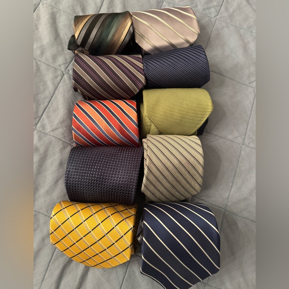 Lot of 10 Men’s Neckties – Striped & Solid –Business Office Wear – Mixed Brands